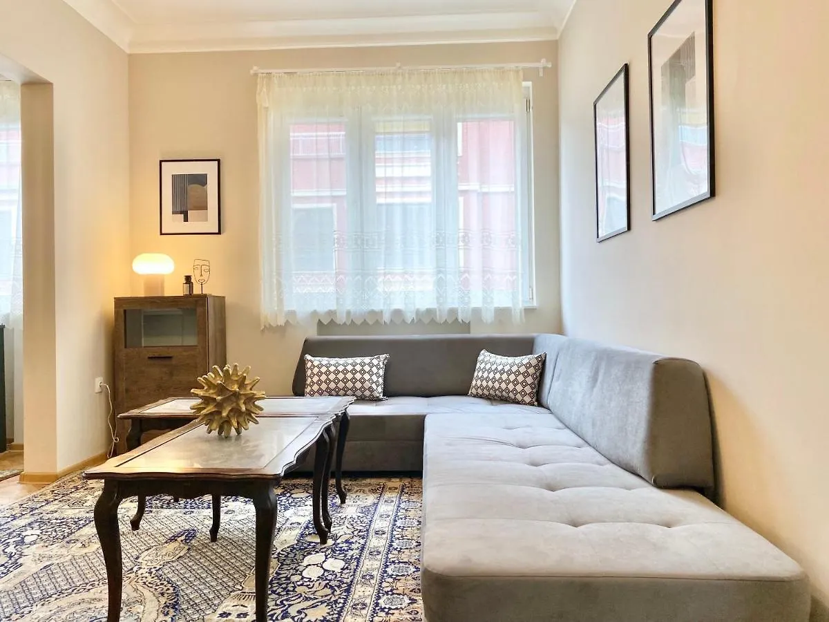 Top Centre Sofia Apartment For 6 Guests