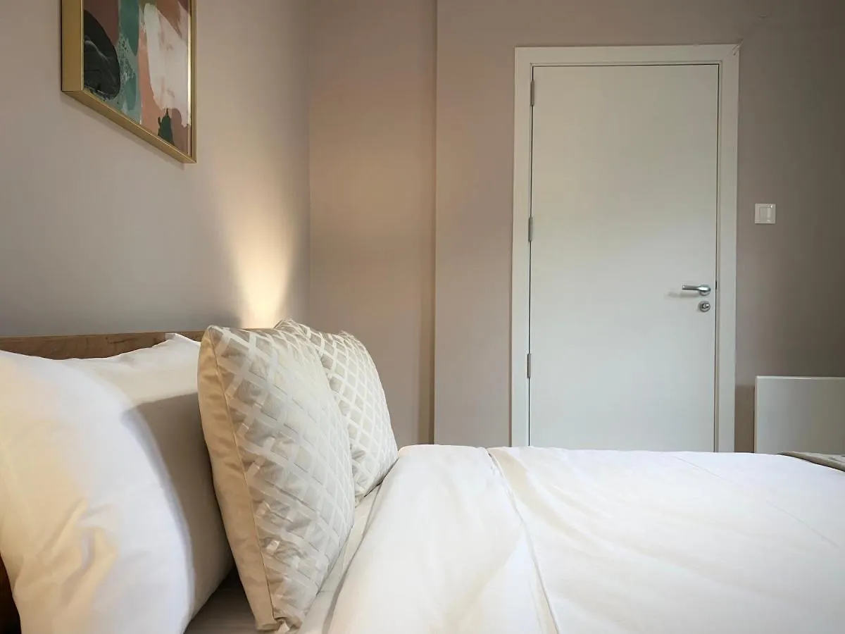 Top Centre Sofia Apartment For 6 Guests