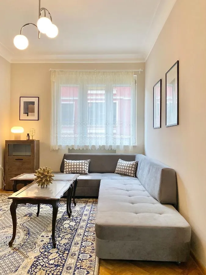 Top Centre Sofia Apartment For 6 Guests
